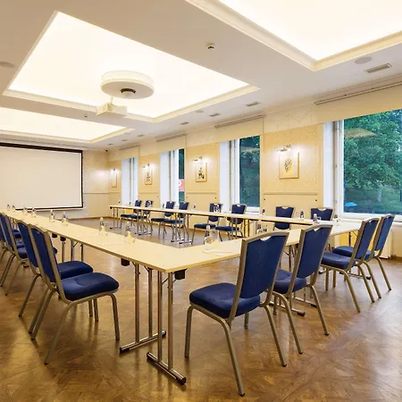 Aston Hotel Riga-2